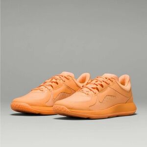 Lululemon Strongfeel Womens Training Shoe
Florid Orange / Florid Orange size 7.5